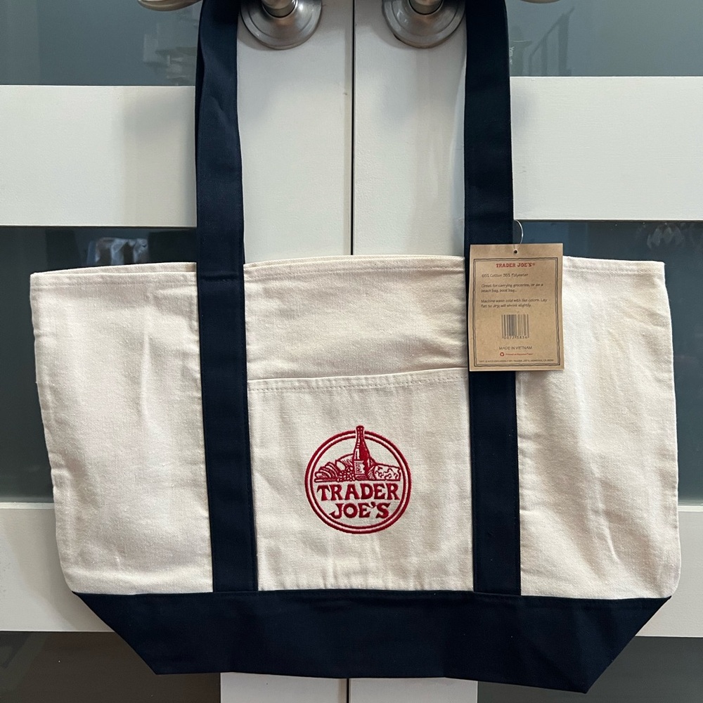 Trader Joe’s LARGE Reusable Heavy Canvas Shopping Bag, Off White & Navy Blue - Picture 3 of 6